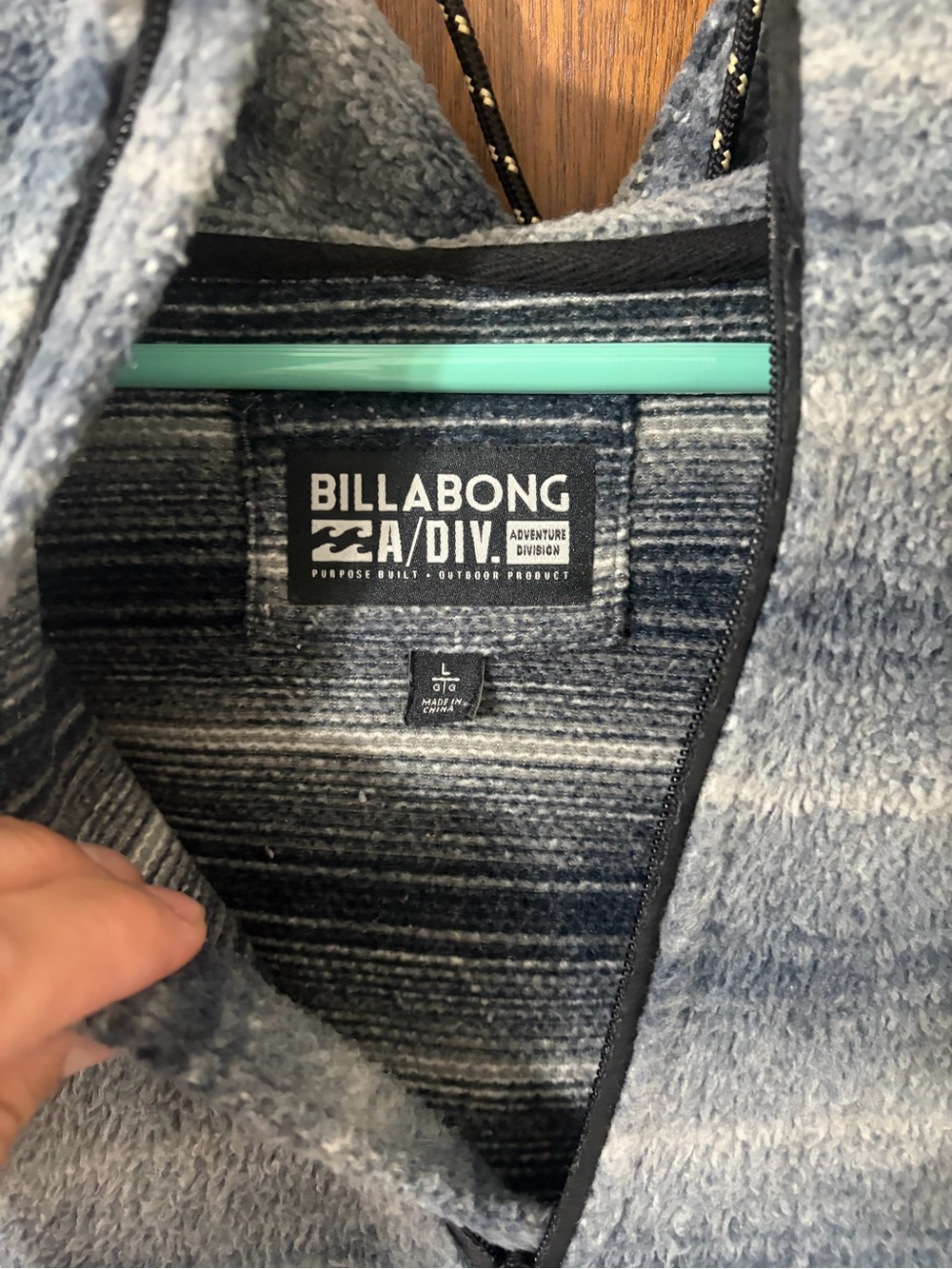 Billabong Men's Blue Striped Half-Zip Hooded Sweater with kangaroo pouch - Picture 2 of 4
